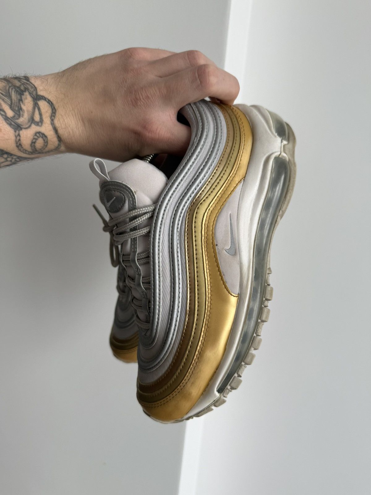 Nike Nike Air Max 97 Gold Silver Sneakers Size US 7 / IT 37 - 5 Thumbnail