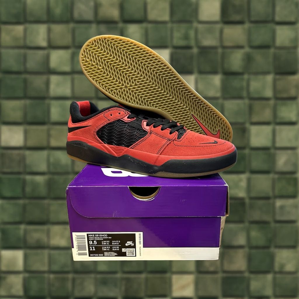 Nike Nike SB Ishod Varsity Red-Black-Var curr Red-Gum Brown Skate Sneaker 9.5 Men DC7232-600 Size US 10 / EU 43 - 1 Thumbnail