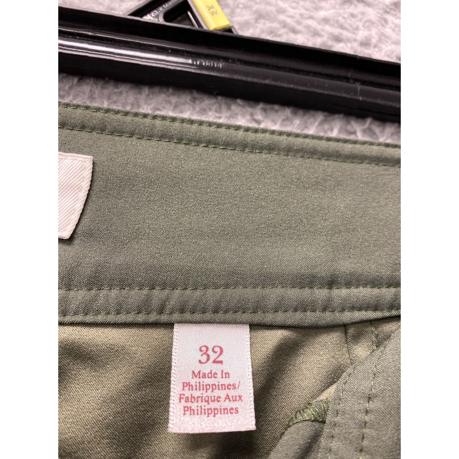 Olive VINTAGE Penguin Men's Board Shorts Swimwear Size 32 Olive Green Stretch Summer Mens Size US 32 / EU 48 - 5 Thumbnail