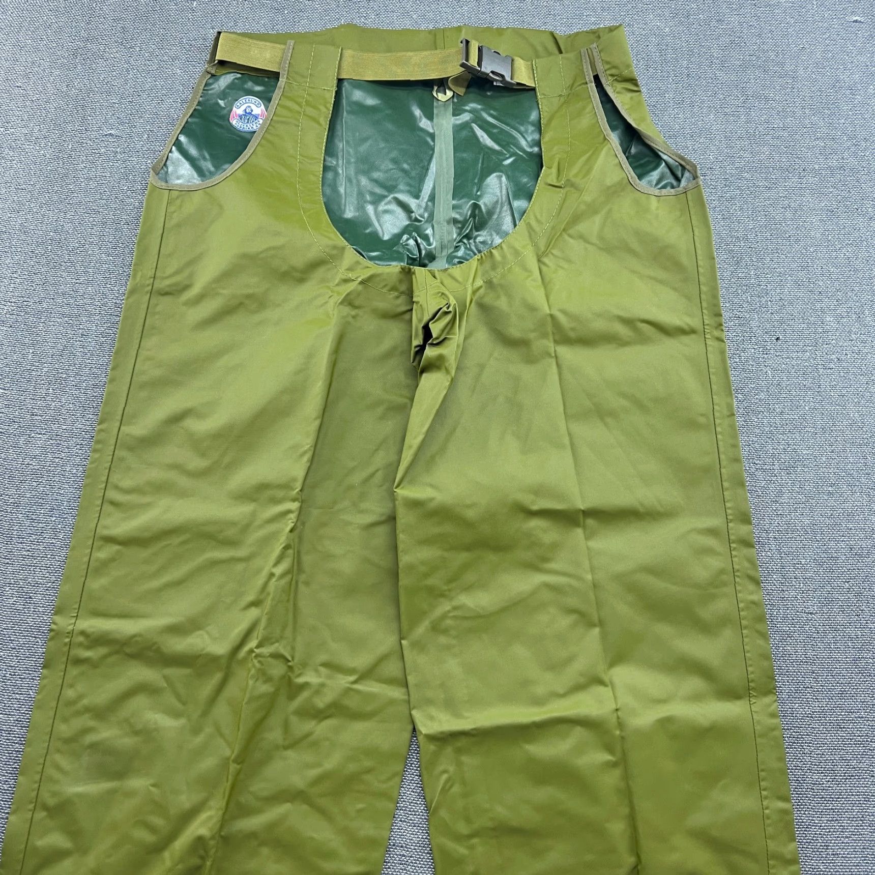 Rains Aalesund Oljeklede Mens Wateproof Rain Pants M Military Green Outdoor Army Pants Men Medium Green Waterproof Rain Pants Mens Size US 31 - 3 Thumbnail