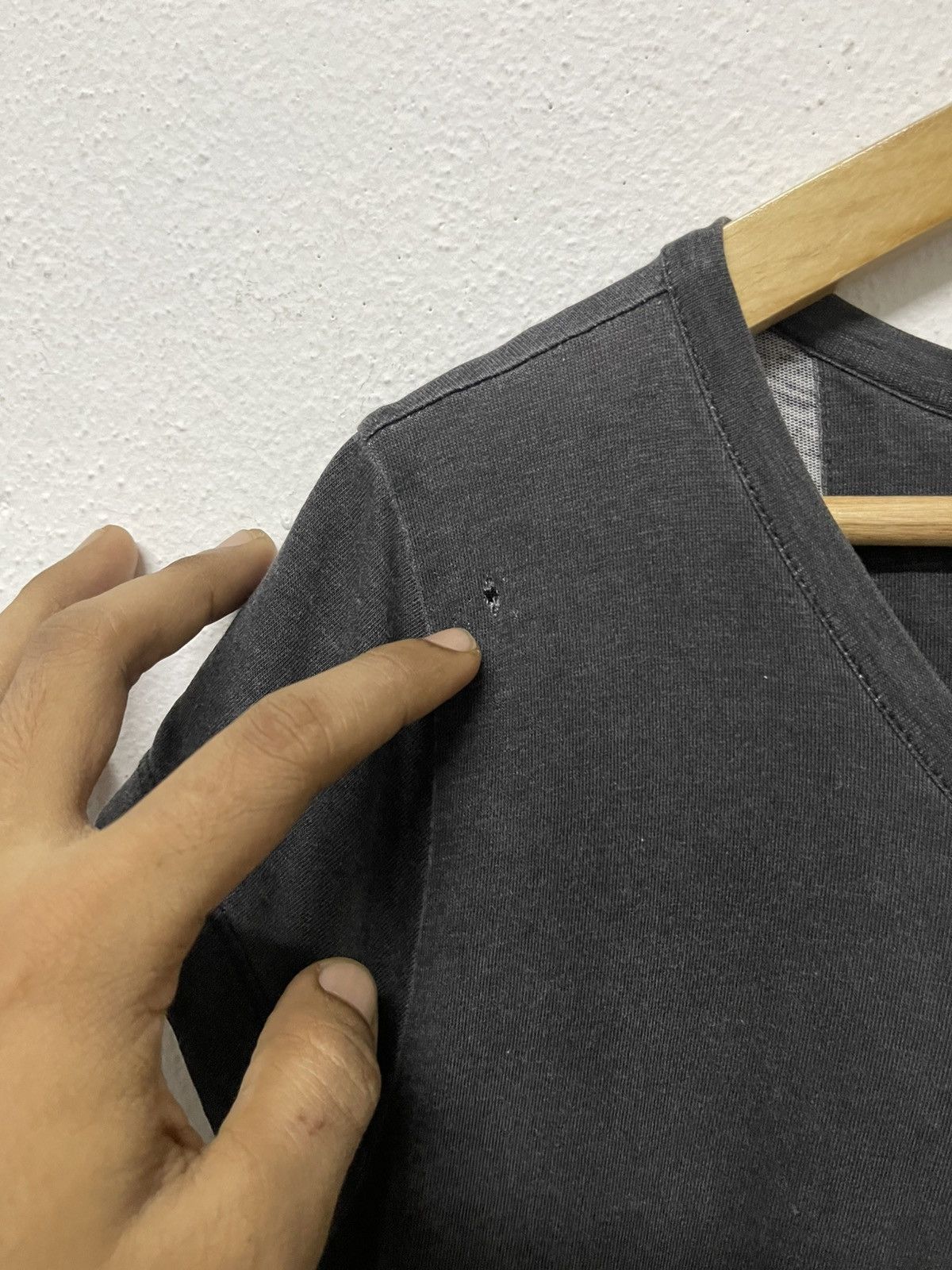 Maison Margiela SS 2019 MAISON MARGIELA CUT AND SEW TSHIRT RARE DESIGN Size S / US 4 / IT 40 - 7 Thumbnail