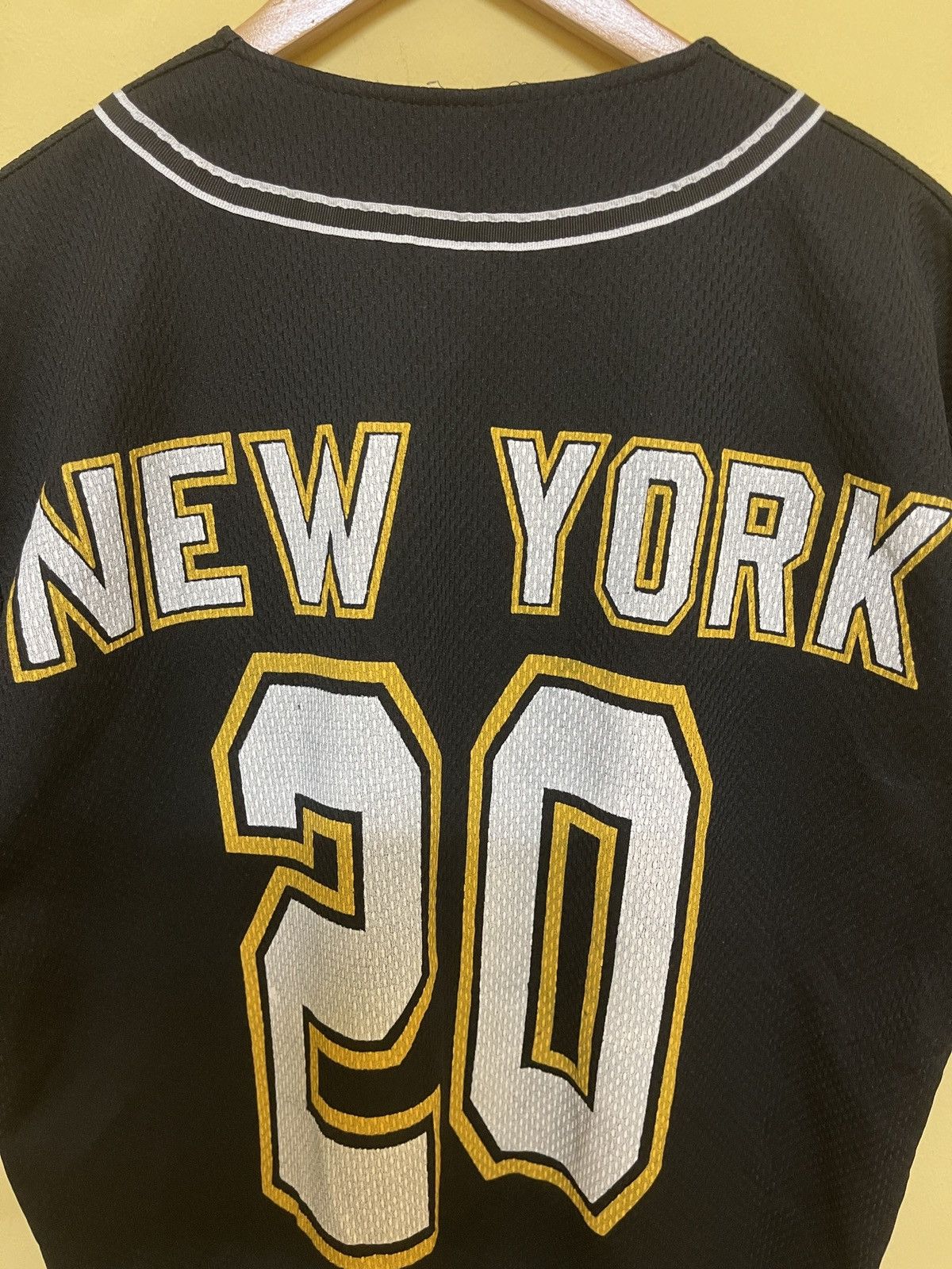 Fubu Vintage 90s🔥FUBU SPORT NEW YORK🔥Button Up Baseball Jersey Size US L / EU 52-54 / 3 - 7 Thumbnail