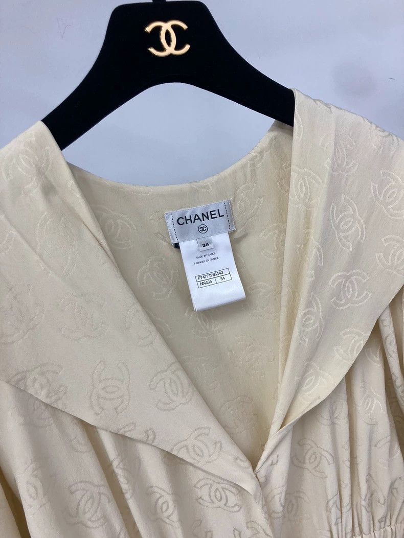 Chanel Chanel 23S light yellow dark pattern full logo silk long s Size XXS / US 00 / IT 34 - 2 Thumbnail