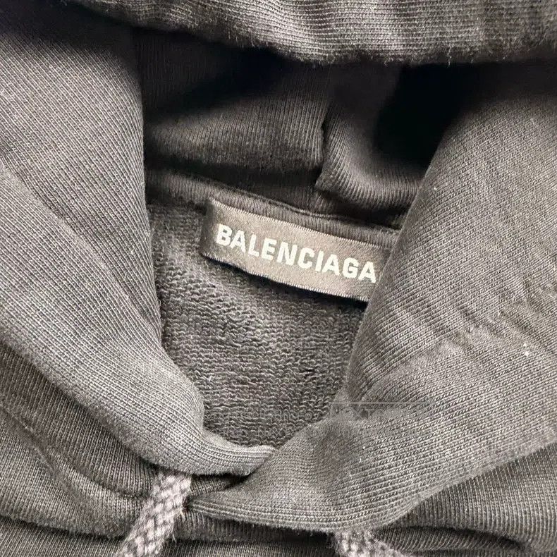 Balenciaga Balenciaga Family slogan hoodie Size US M / EU 48-50 / 2 - 3 Thumbnail