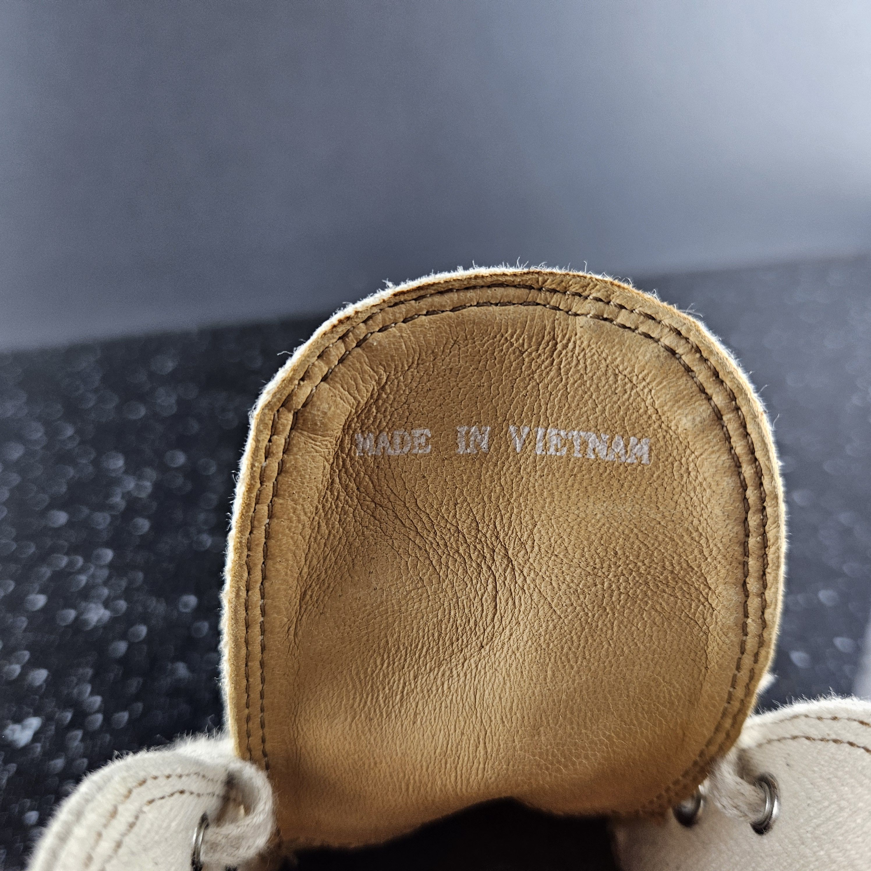 Clarks Clarks Originals Desert boots beige canvas Size US 9 / EU 42 - 12 Thumbnail