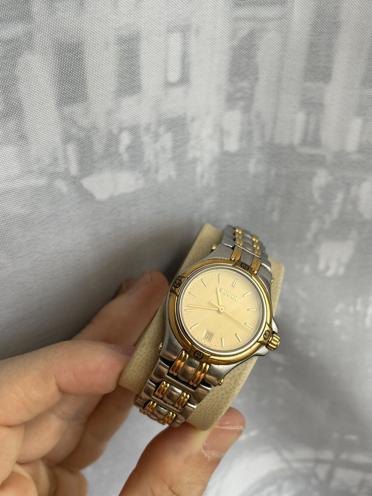 Gucci Gucci Watch 9000L Size ONE SIZE - 9 Thumbnail