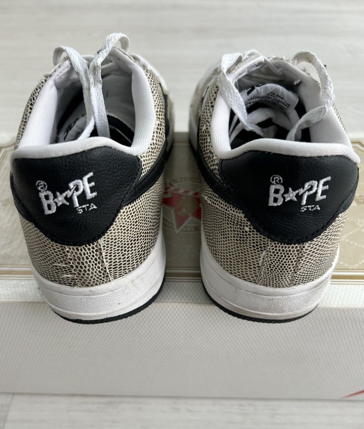 Bape VERY RARE OG 2002 A BATHING APE SNAKESKIN BAPESTA Size US 9.5 / EU 42-43 - 7 Thumbnail