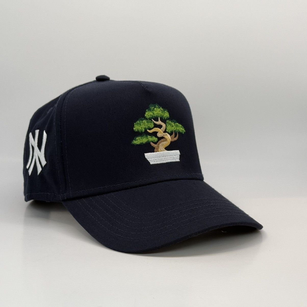 Japanese Brand NY Yankees Bonsai Tree Navy Snapback Size ONE SIZE - 1 Thumbnail