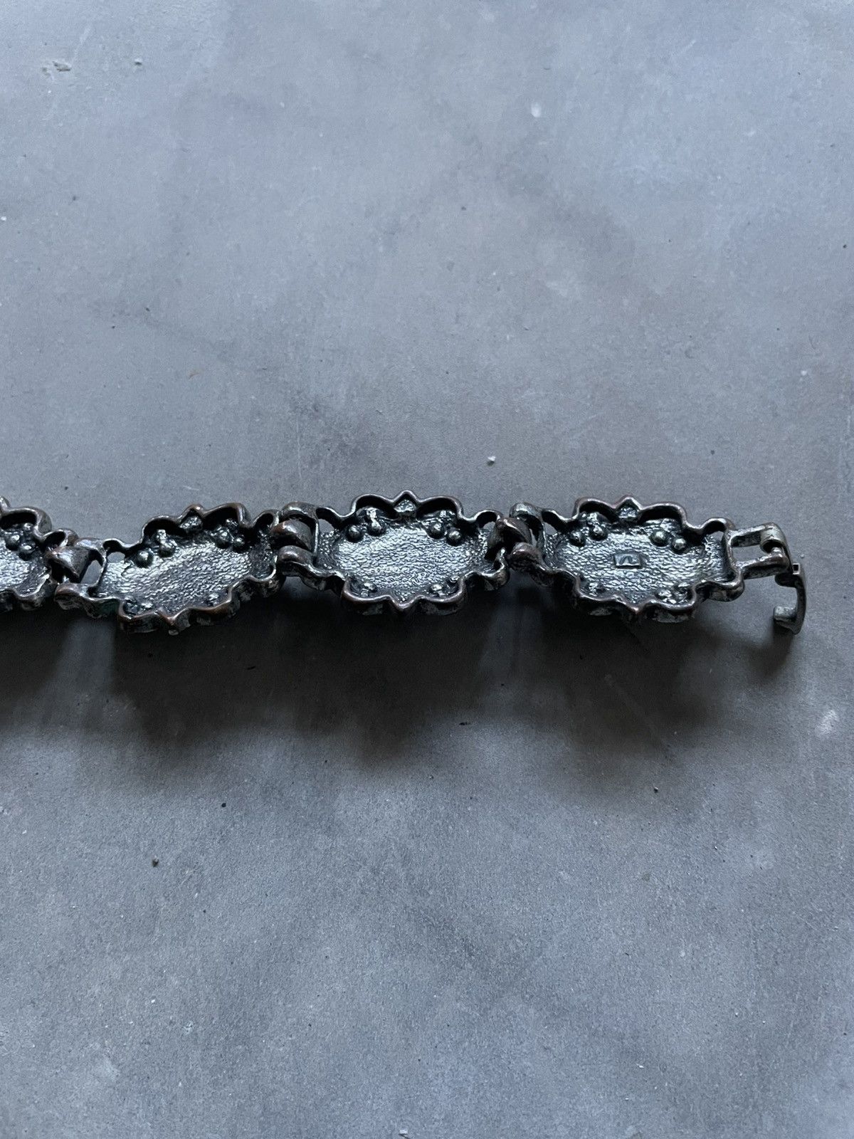 Jewelry Vintage Art Deco Gothic Onyx Style Bracelet Silver Tone Vtg Size ONE SIZE - 6 Thumbnail