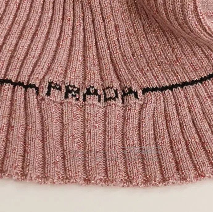 Prada Prada Logo Knit Top in Soft Pink . Size M / US 6-8 / IT 42-44 - 3 Thumbnail