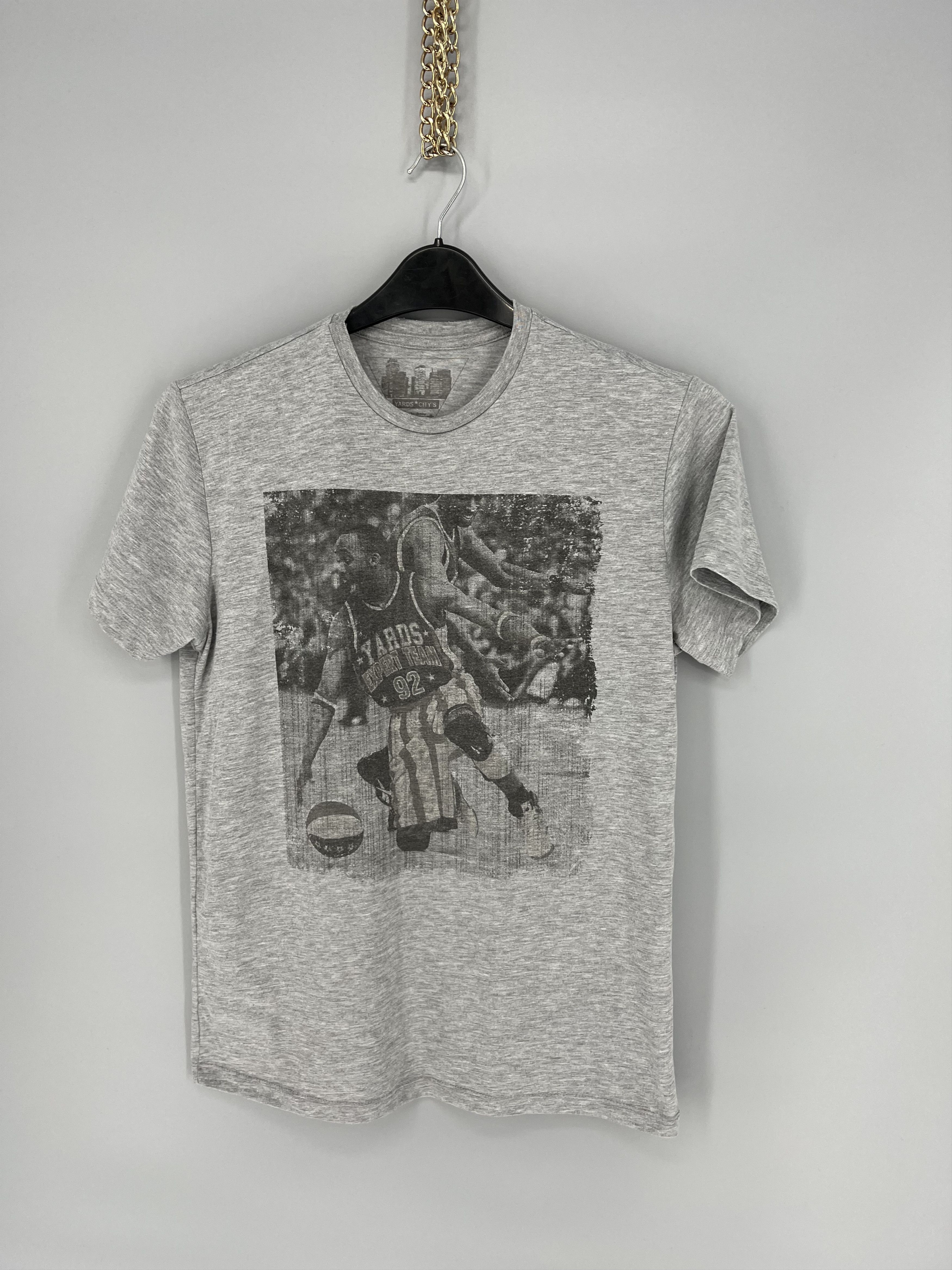 NBA Vintage Y2K Basketball Shirt NBA Streetwear T-Shirts Size US M / EU 48-50 / 2 - 3 Thumbnail