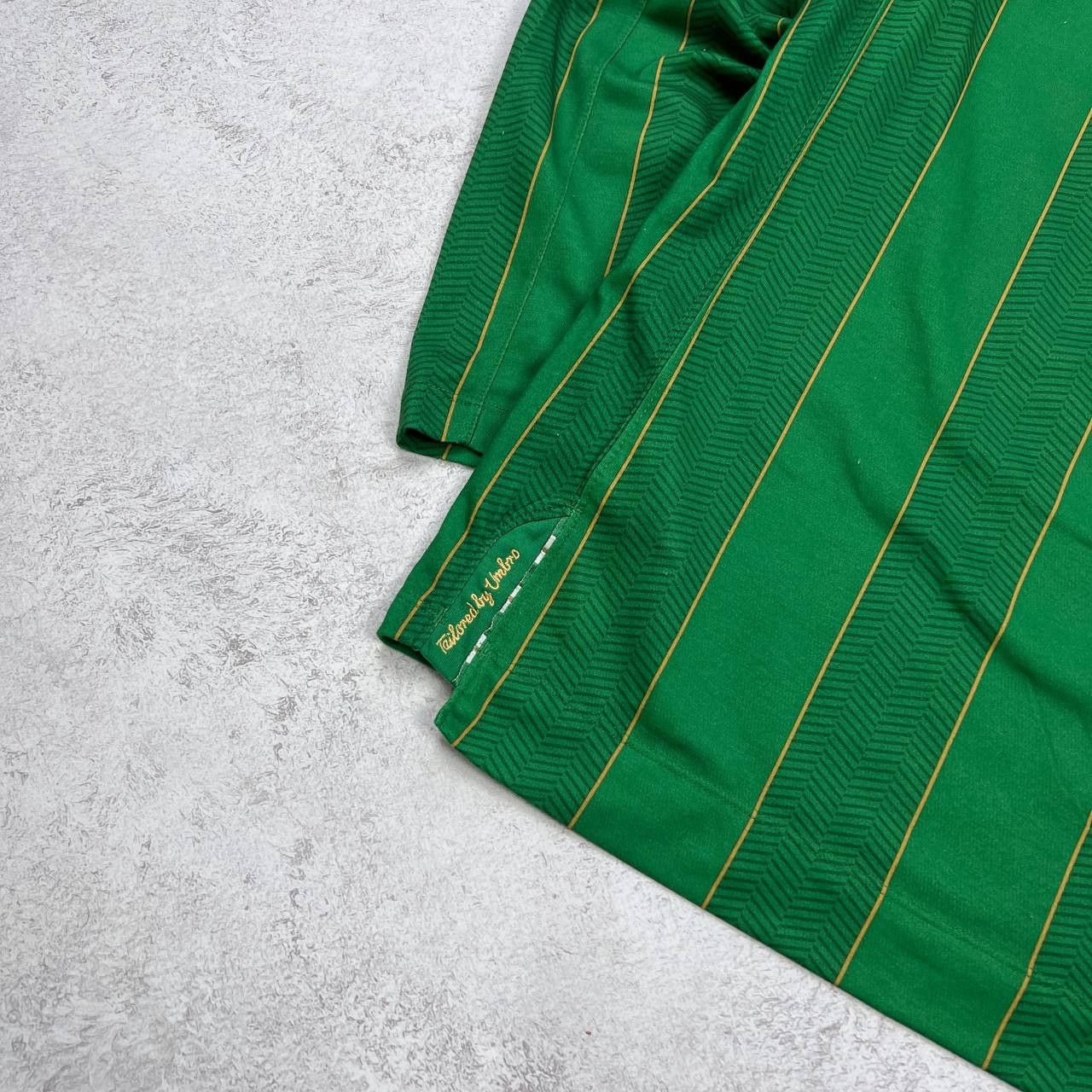 Umbro MEN'S Vintage Umbro Ireland National Soccer Football Jersey Size US S / EU 44-46 / 1 - 6 Thumbnail