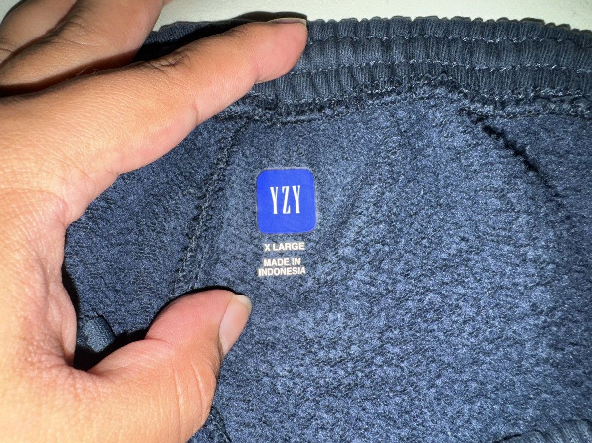 Balenciaga × Gap × Kanye West Yeezy Gap Sweatpants Navy Size XL Size US 36 / EU 52 - 7 Thumbnail