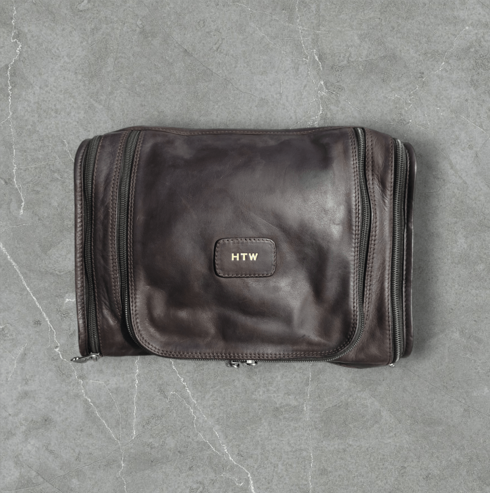Tumi Tumi - Brown Leather Toiletry Clutch Bag Size ONE SIZE - 1 Thumbnail