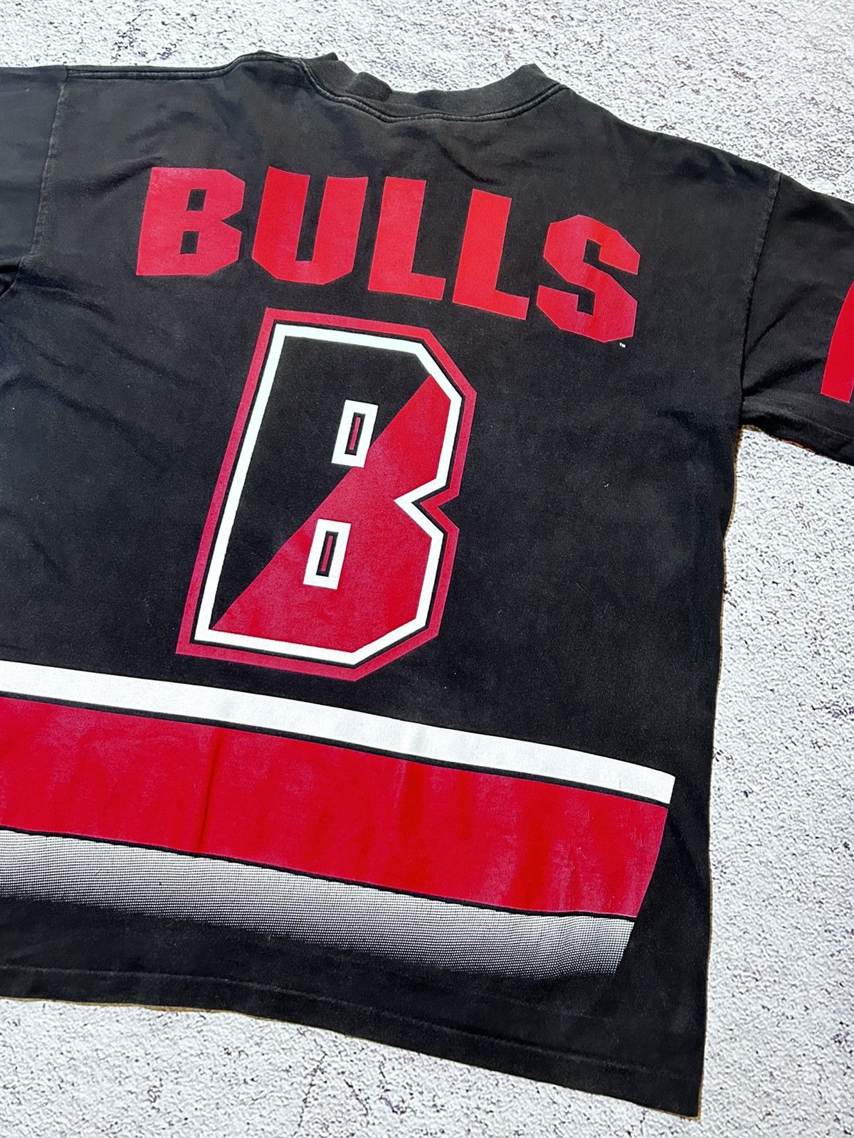 Salem Sportswear Vintage Chicago Bulls Salem Sportswear Chicago Bulls tee Size US L / EU 52-54 / 3 - 9 Thumbnail