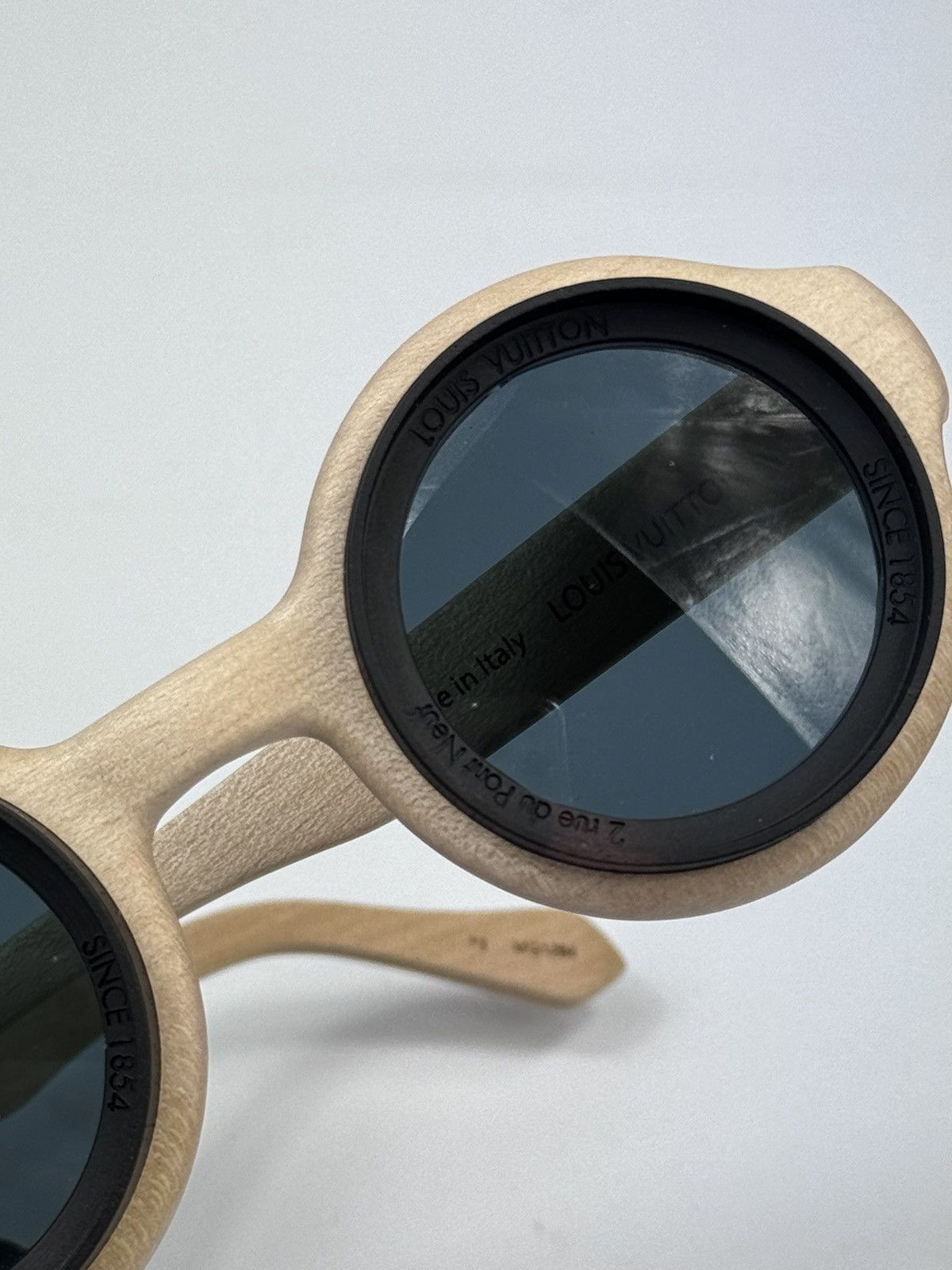 Louis Vuitton LV ROUND WOOD FRAME SUNGLASSES Z2214U RARE Size ONE SIZE - 4 Thumbnail