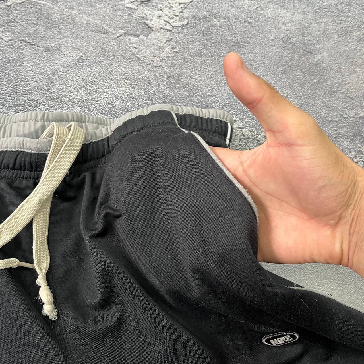 Nike Vintage Nike Y2K Black Drill Pants Parachute Streetwear Size US 35 - 4 Thumbnail