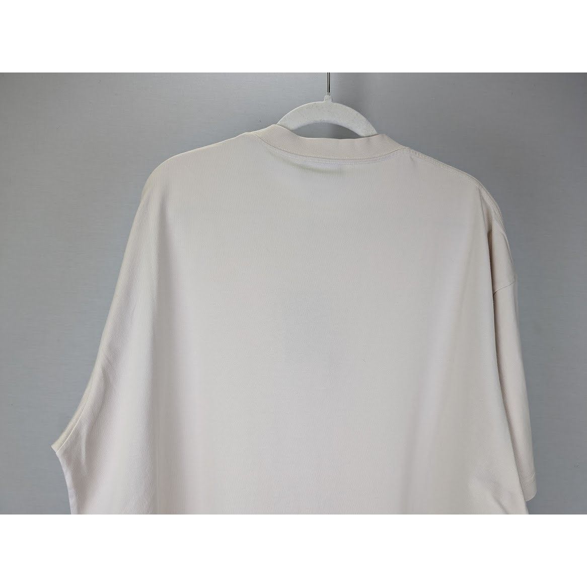 Balenciaga o1rshd1 Unisex T-Shirt in Beige Size US XL / EU 56 / 4 - 9 Thumbnail