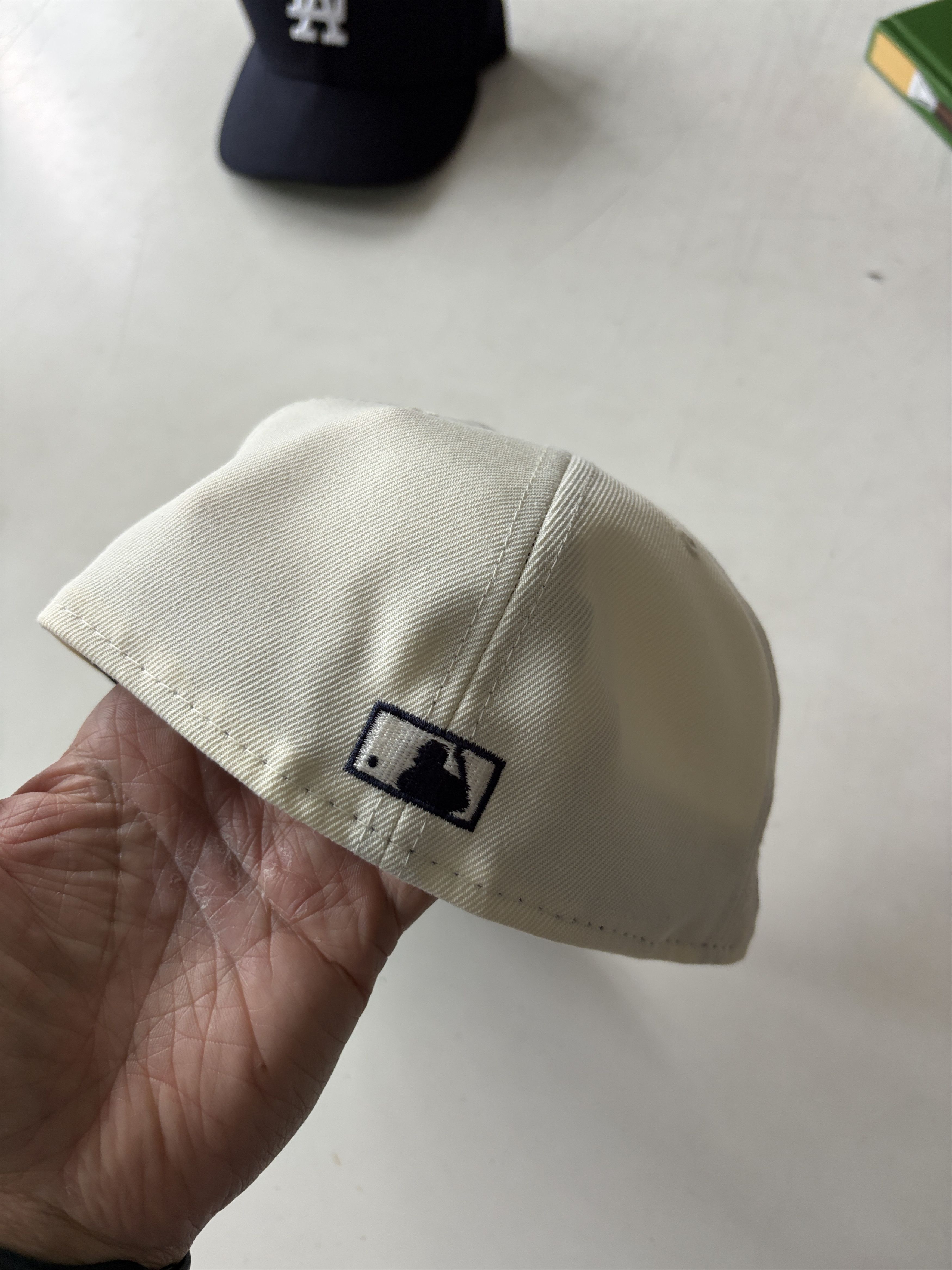 New Era New era 59fifty dodgers cream/navy 7 3/8 Size ONE SIZE - 3 Thumbnail