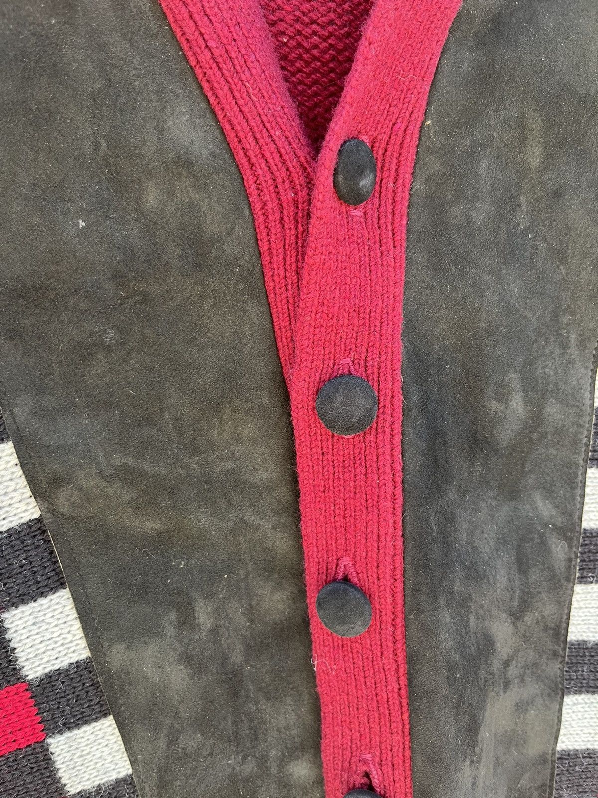 Vintage 1960’s Palle di Moda Vintage Wool Suede Checkered Cardigan Size US L / EU 52-54 / 3 - 12 Thumbnail