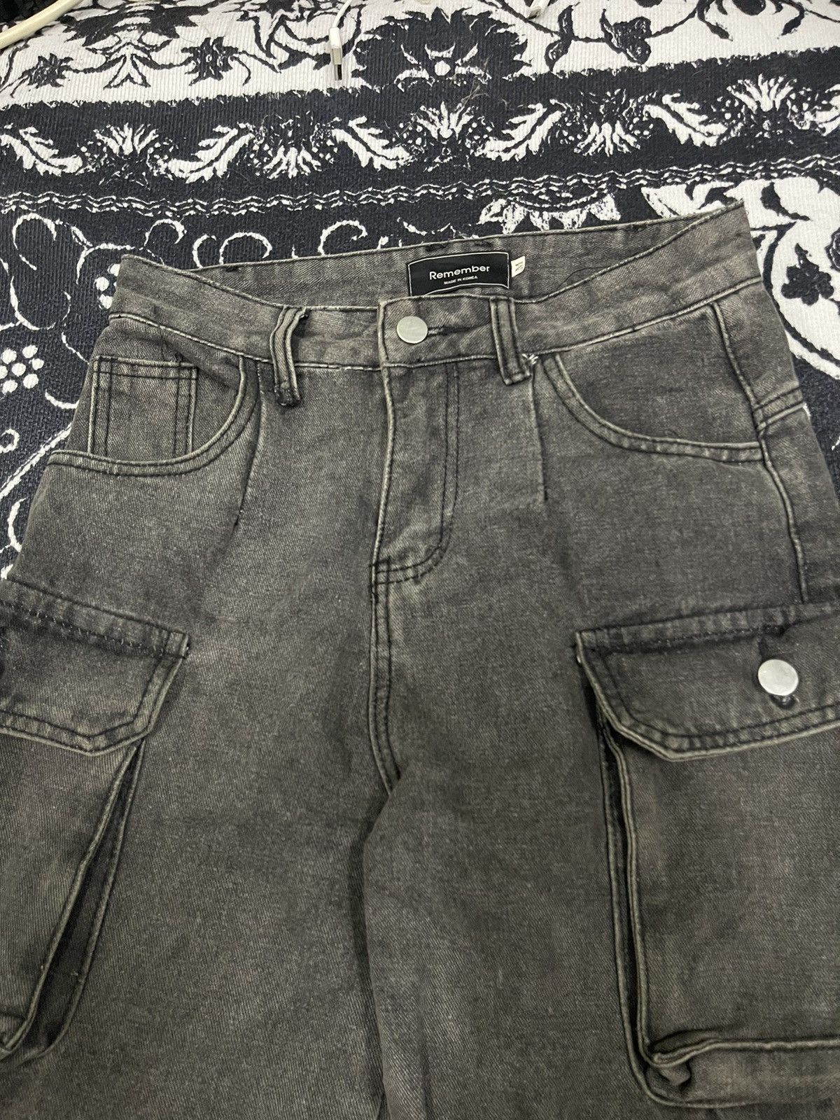 Japanese Brand 2000s BALENCIAGA INSPIRED MULTIPOCKET JEANS BAGGY Size 26" / US 2 / IT 38 - 8 Thumbnail