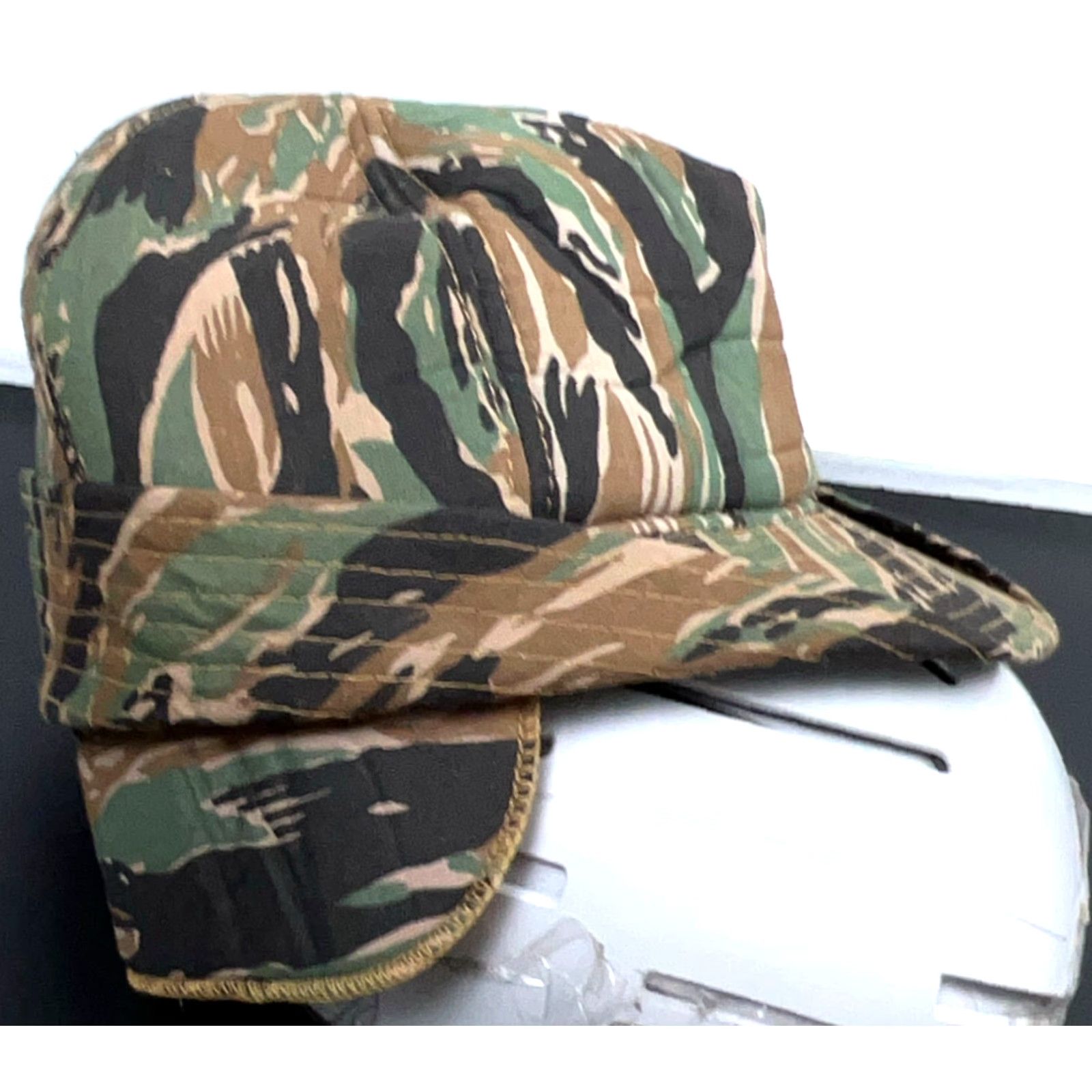 Vintage Vintage Trapper Hat Cap M Camouflage Camo Hunting Ear Flaps 90s Y2K Fedora Bill Mens Hats Size ONE SIZE - 2 Thumbnail