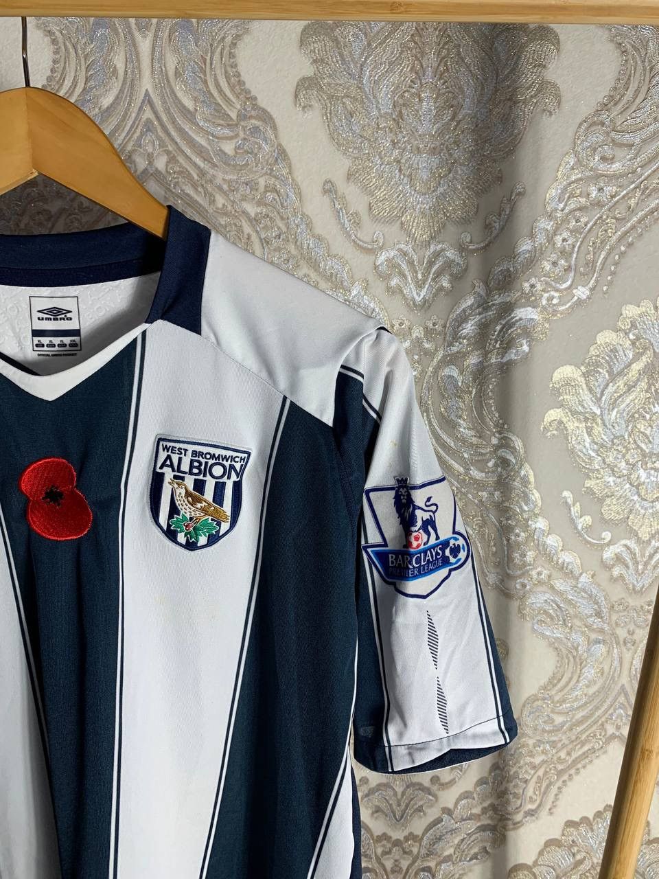 Umbro VINTAGE UMBRO FC WEST BROMWICH ALBION ENGLAND SOCCER JERSEY Size US XL / EU 56 / 4 - 5 Thumbnail