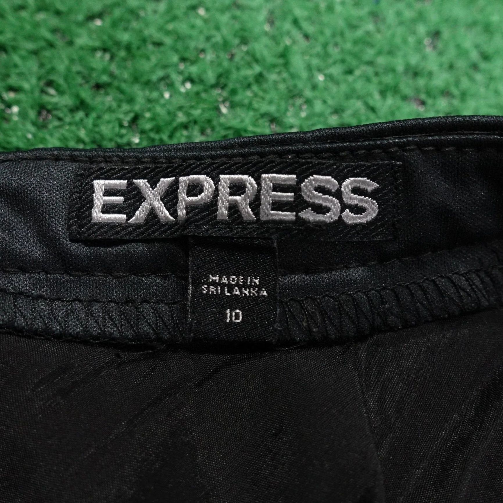 Express Express Skirt Womens 10 Black Plaid Tweed Straight Pencil Short Lined Zip Product Details: Zippered, Pockets, Lined, Workwear, Fall Size 32" / US 10 / IT 46 - 6 Thumbnail