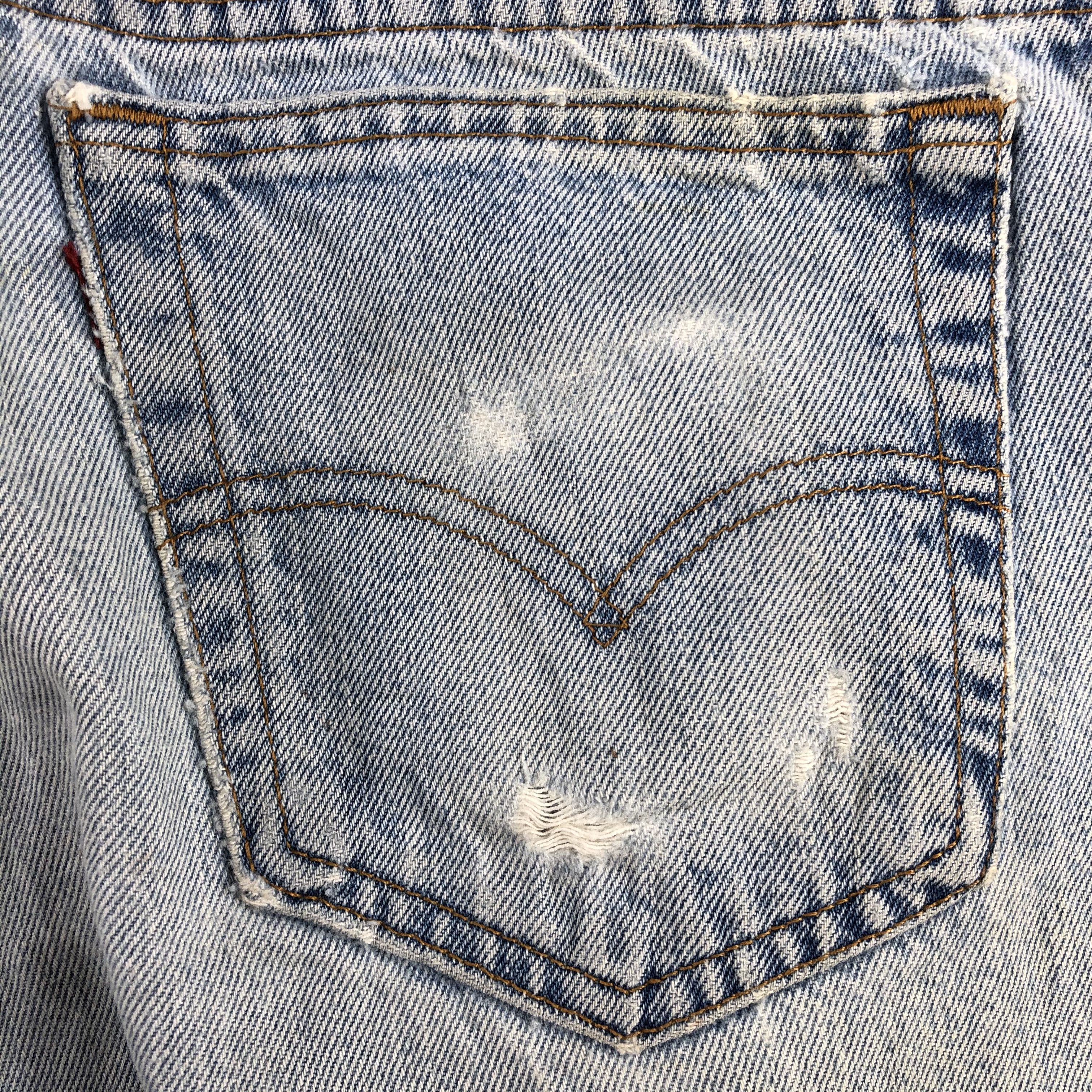 Levi's × Vintage 90s Vintage Light Wash Levis 560 Jeans-JM2312 Size US 35 - 6 Thumbnail
