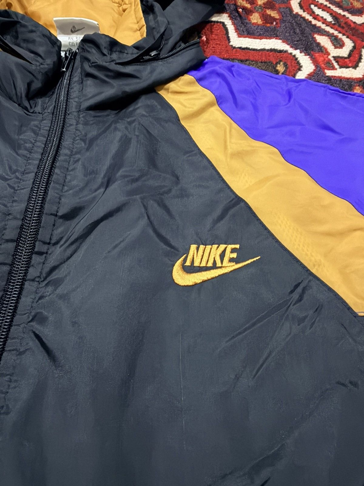 Nike Vintage 90s Nike Silver Tag Windbreaker Jacket Size US S / EU 44-46 / 1 - 5 Thumbnail
