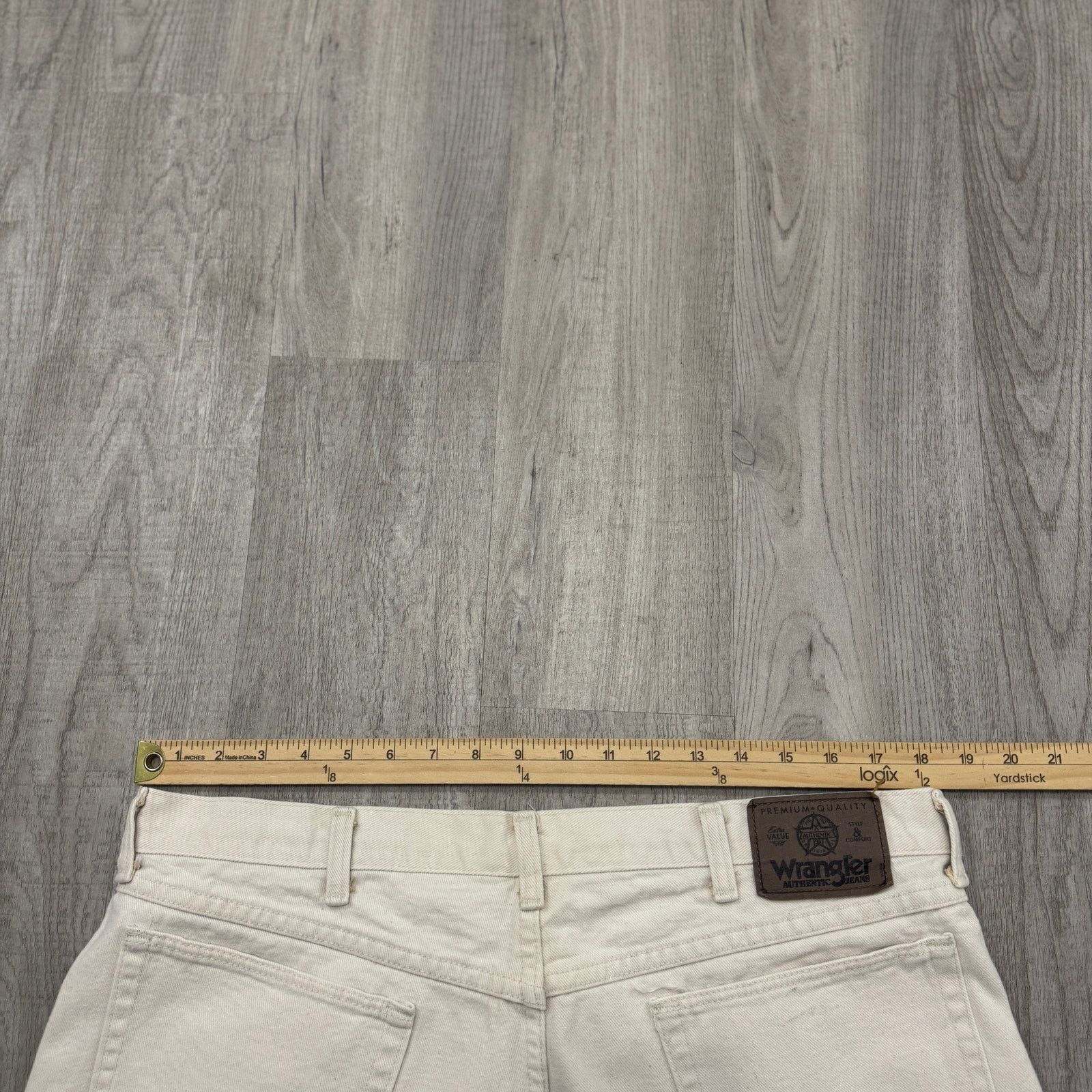 Wrangler Vintage Wrangler Jean Shorts Men's 38 Cream White 9" Inseam Size US 38 / EU 54 - 7 Thumbnail