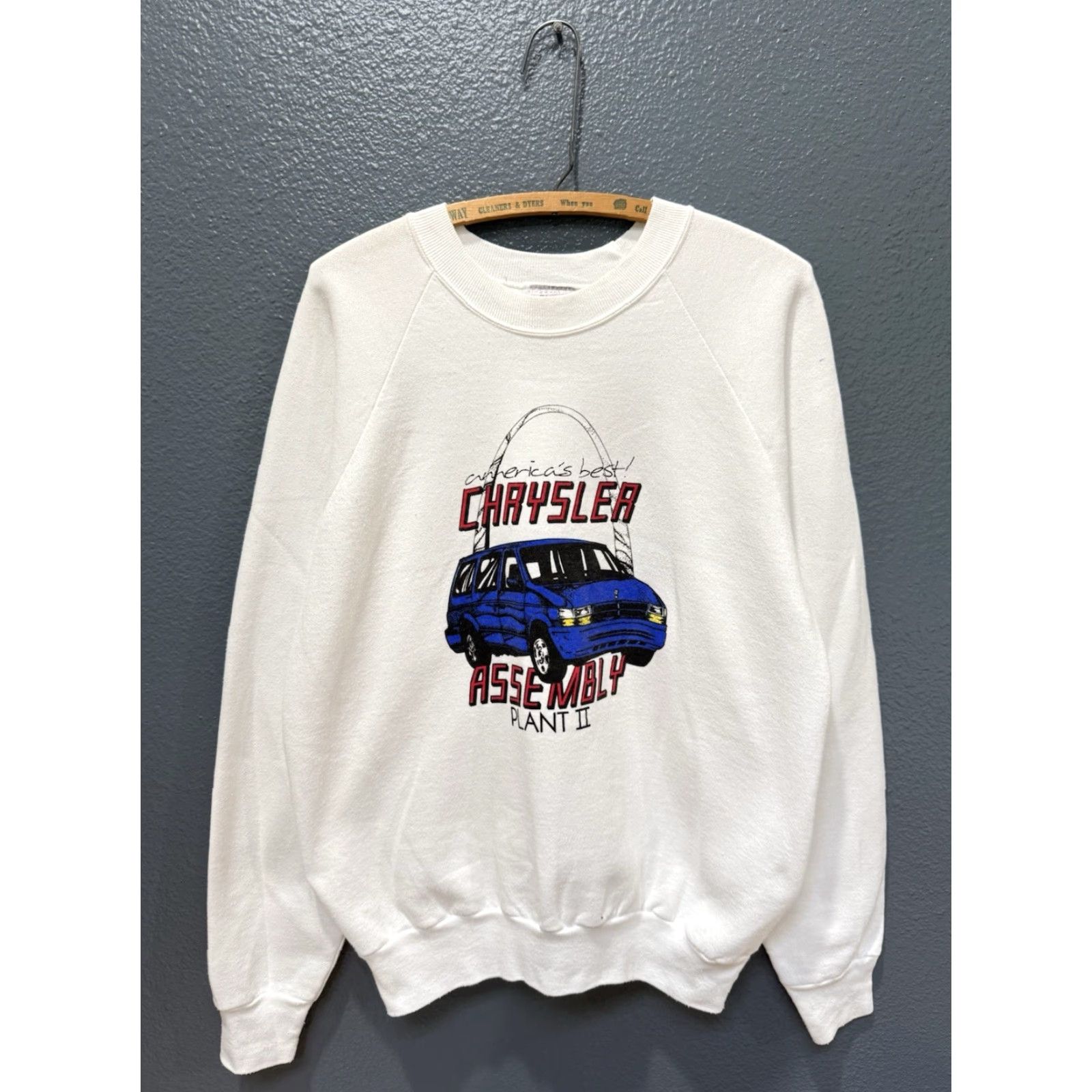 Fruit Of The Loom VINTAGE 80s Chrysler Assembly Plant White Sweatshirt XL Mens Pullover Sweatshirt White 80s Mens XL Size US XL / EU 56 / 4 - 3 Thumbnail