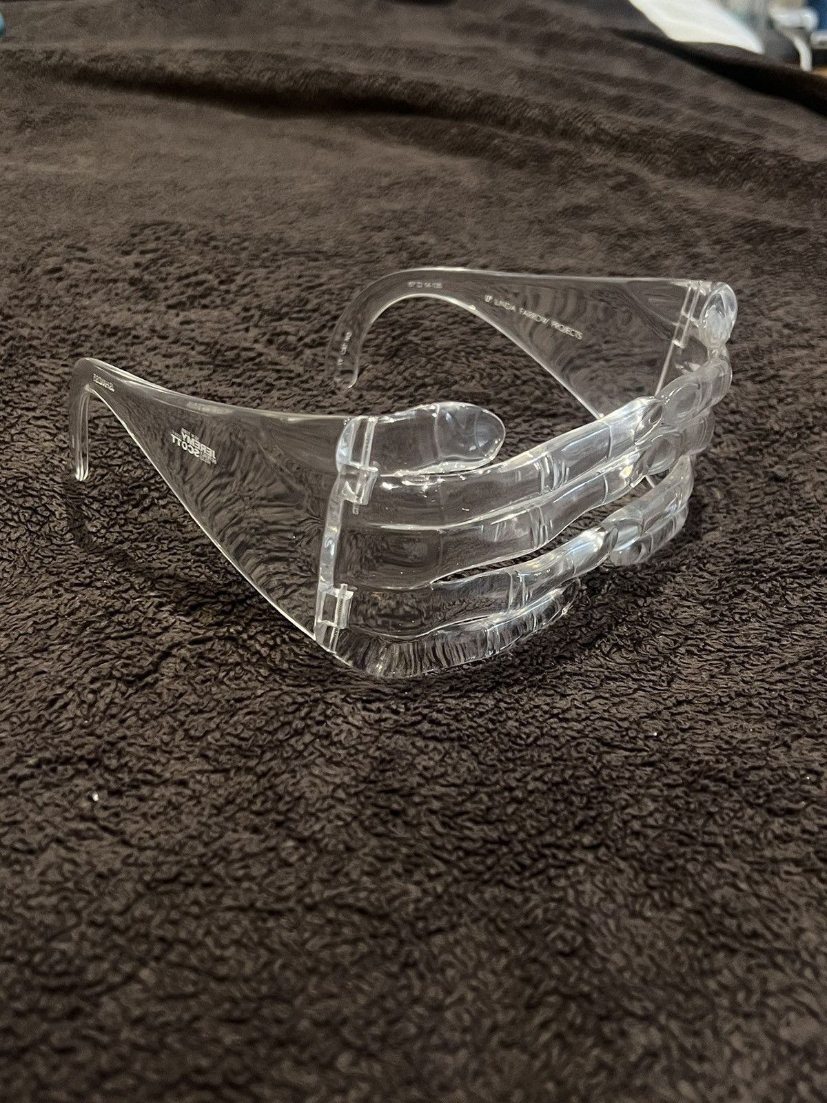 Jeremy Scott × Linda Farrow Iconic Clear Skeleton Fingers Hands Sunglasses New Size ONE SIZE - 5 Thumbnail