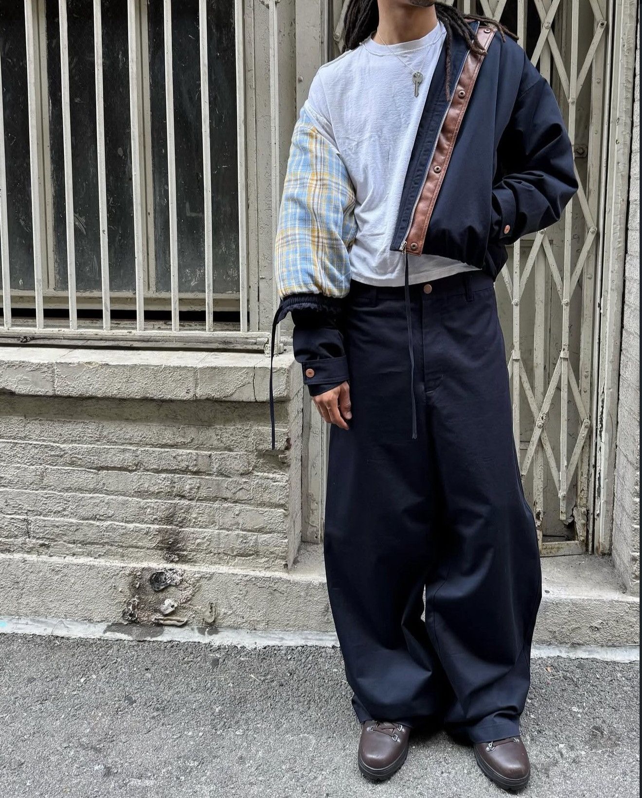 The GV Gallery Hidden Season Baggy Chinos - Navy Size US 36 / EU 52 - 1 Preview
