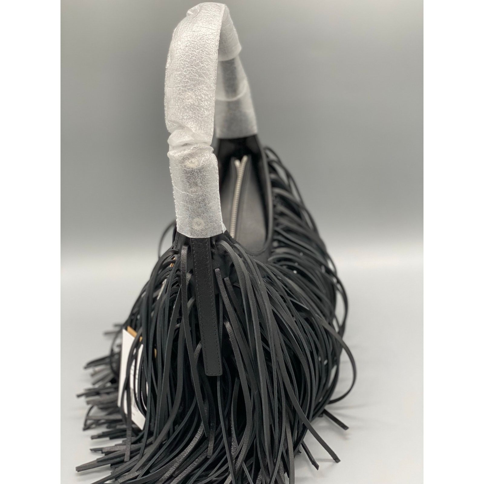 Michael Kors Michael Kors Collection Dyan Fringed Leather Shoulder Bag Size ONE SIZE - 6 Thumbnail
