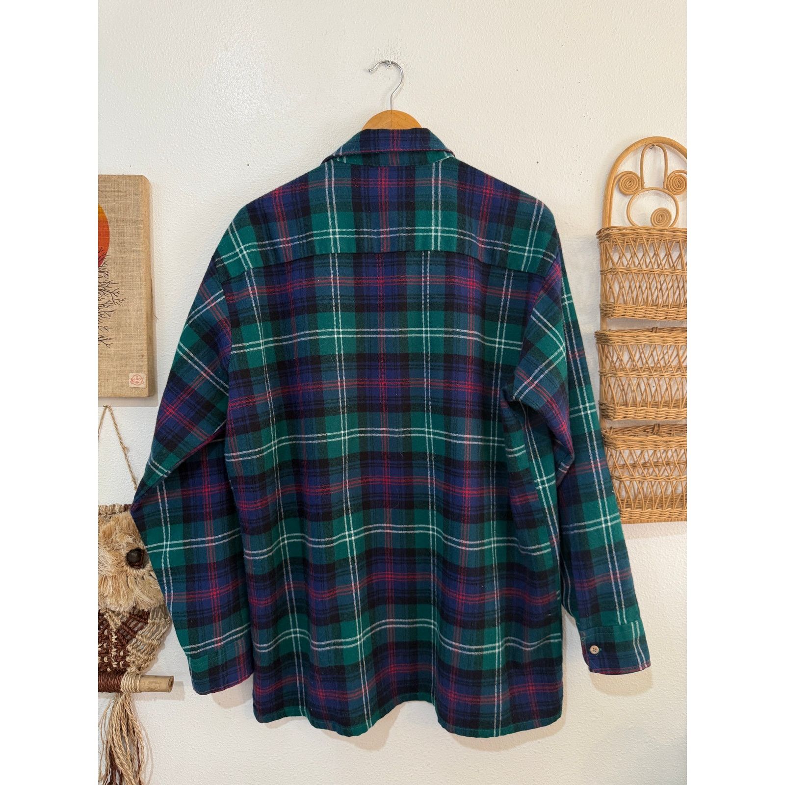Van Heusen 80s Cozy Flannel Button Up size large Size US L / EU 52-54 / 3 - 4 Thumbnail