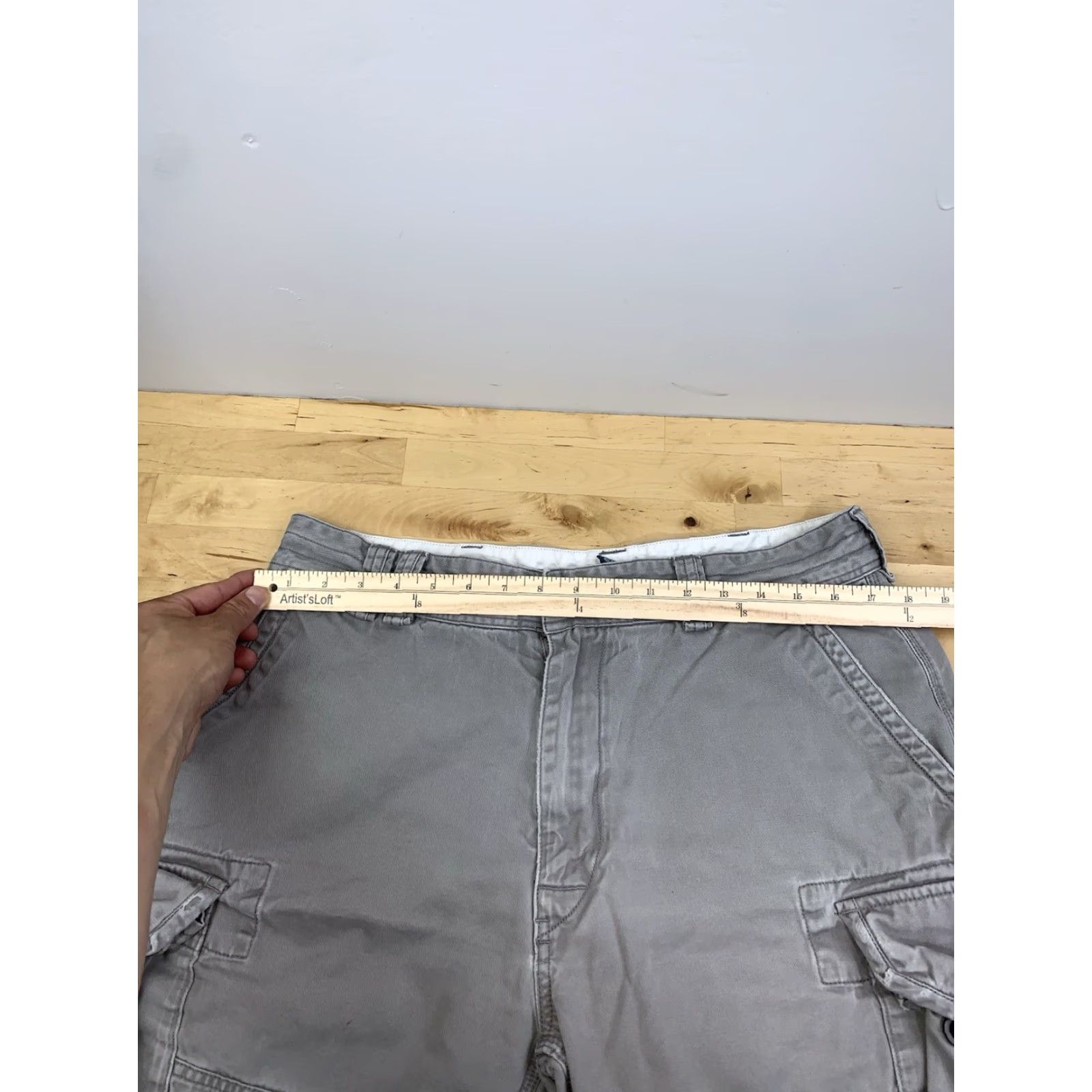 Polo Ralph Lauren VINTAGE Polo Ralph Lauren Cargo Shorts Men 35 Gray 9" Inseam Casual Size US S / EU 44-46 / 1 - 4 Thumbnail