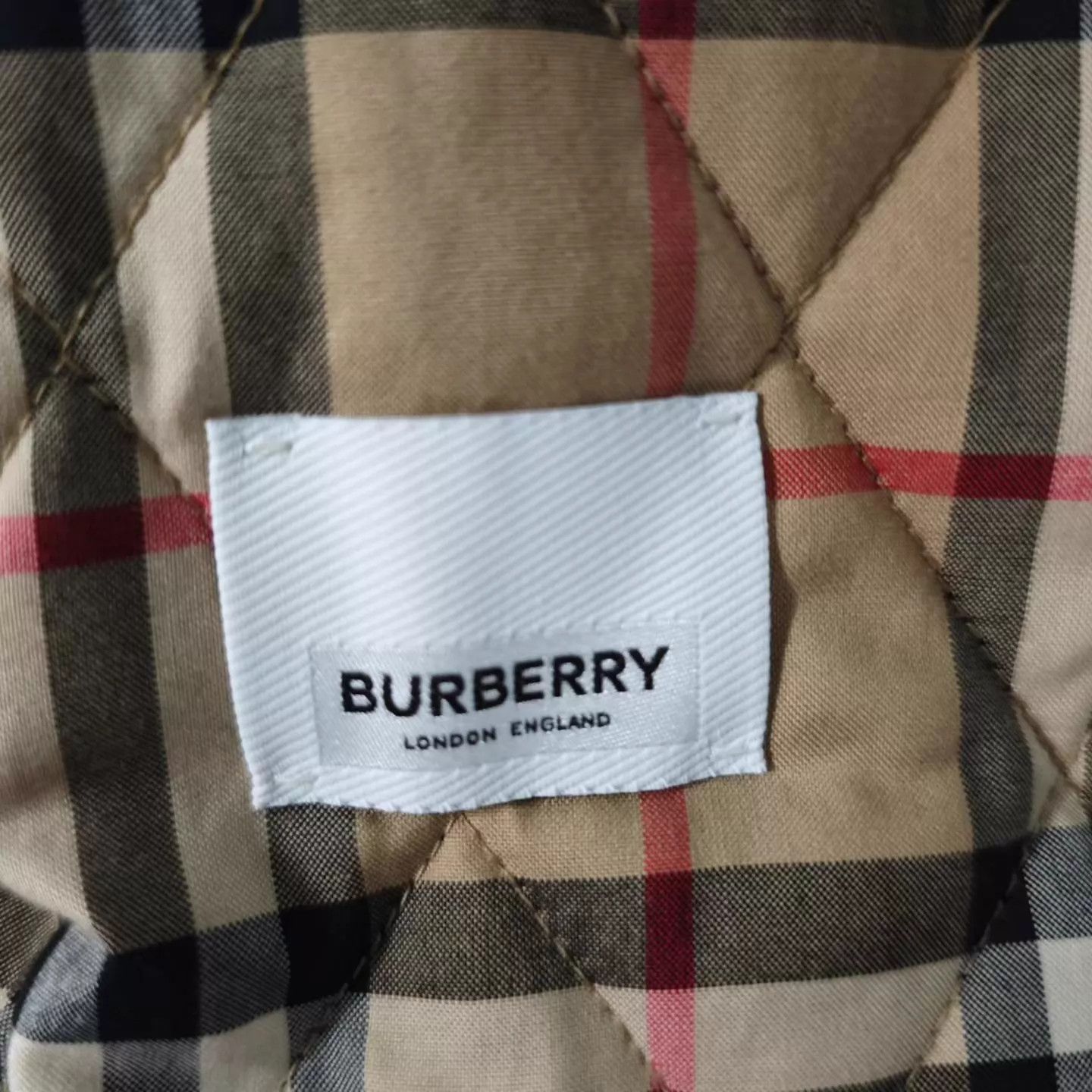 Burberry Burberry Diamond Quilted Gold Puffer Jacket S 99 Size S / US 4 / IT 40 - 4 Thumbnail