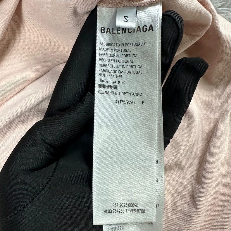 Balenciaga Balenciaga Pink embroidered logo short sleeve T-shirt Size US S / EU 44-46 / 1 - 5 Thumbnail