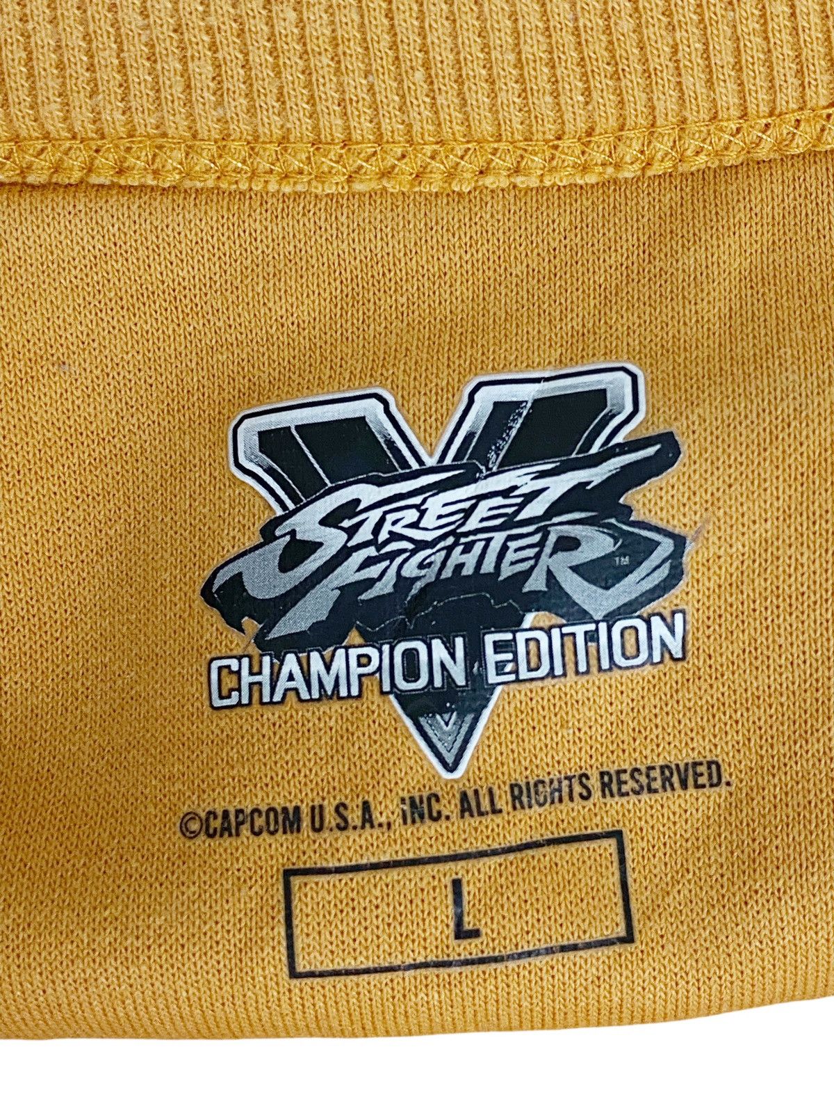 Vintage Vintage 90s Street Fighter V Sweatshirt Crewneck Yellow Size US L / EU 52-54 / 3 - 8 Thumbnail