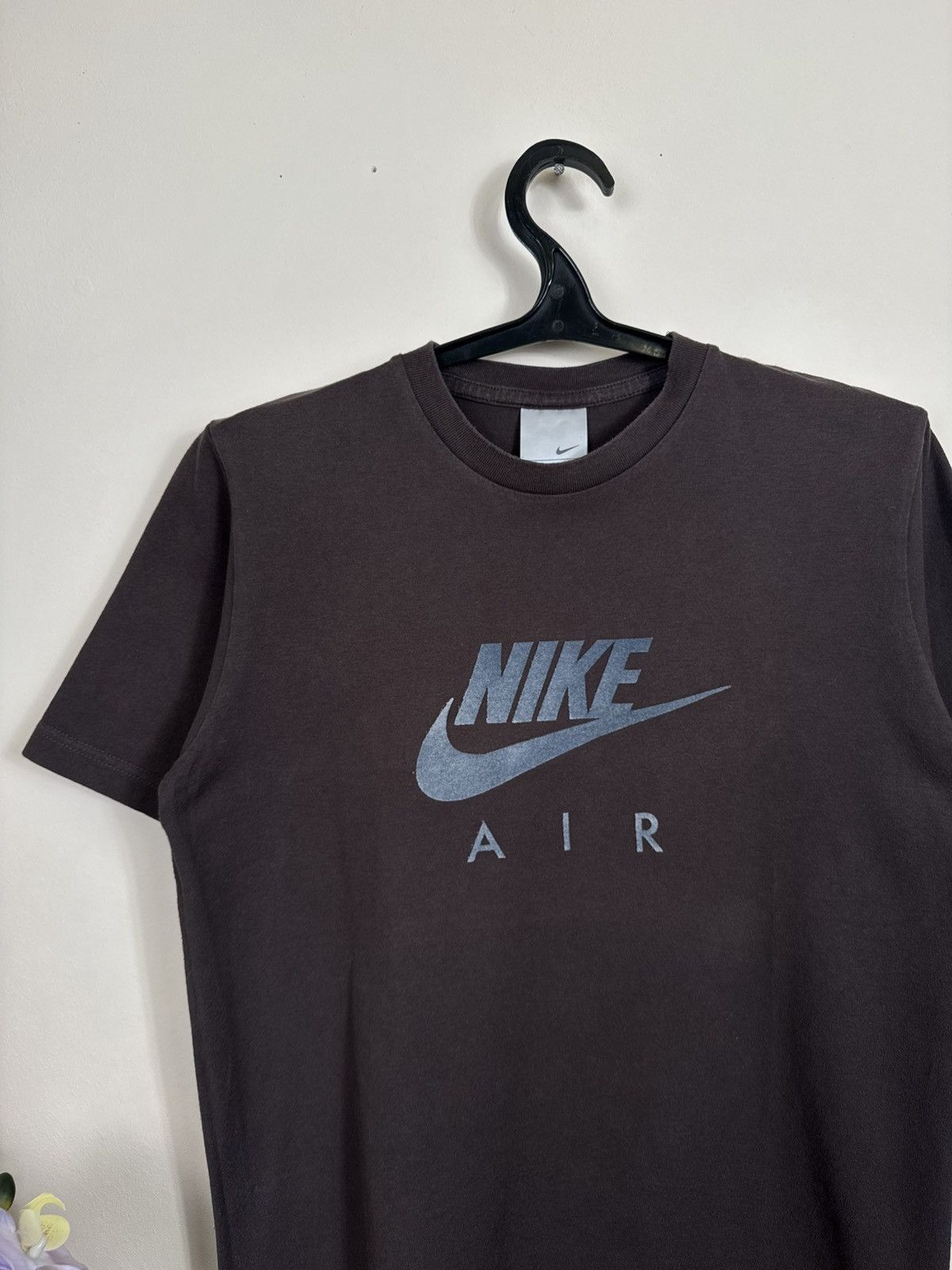 Nike Vintage Nike Air T shirt Brown Travis Scott Sz M Streetwear Size US M / EU 48-50 / 2 - 8 Thumbnail