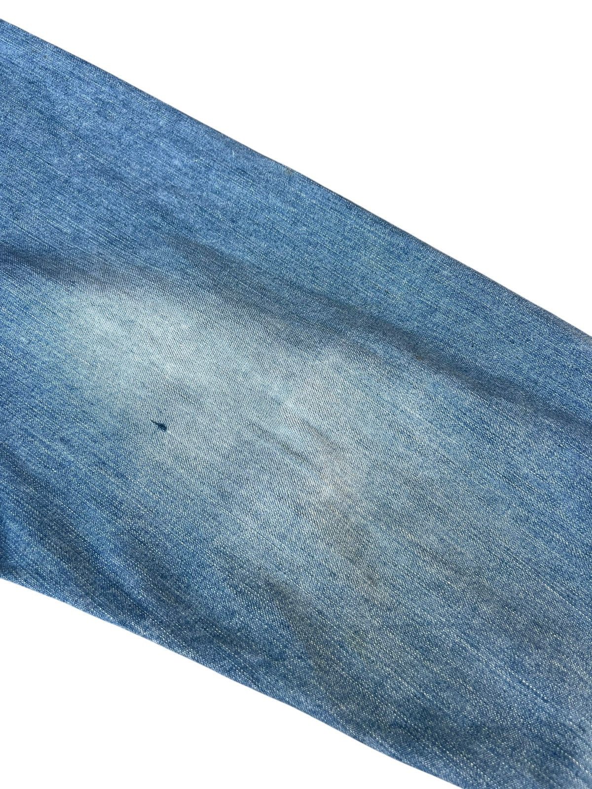 Blue Blue Japan Vintage Blue Blue Japan Dirty Mud Stains Denim Jacket Size US L / EU 52-54 / 3 - 24 Thumbnail