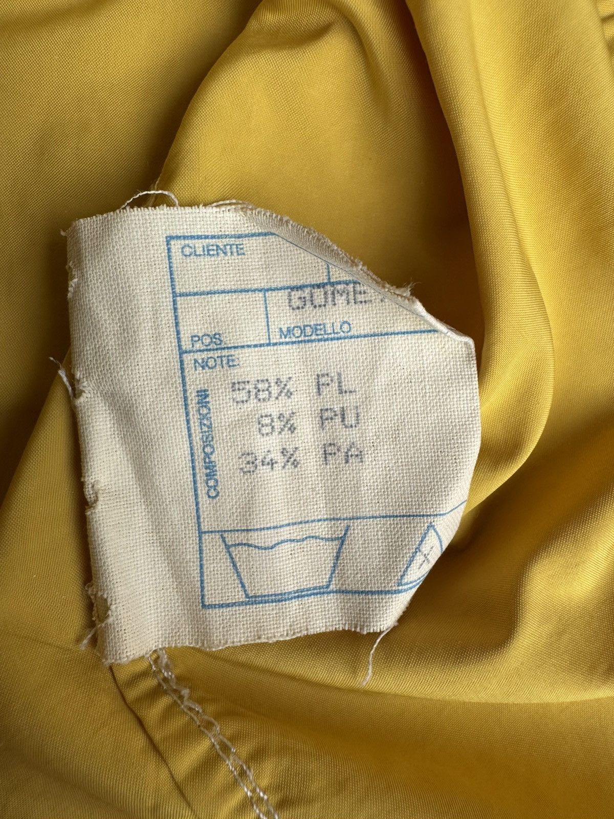 Versace VERY RARE VINTAGE JACKET VERSACE CLASSIC V2 WINDBREAKER Size US M / EU 48-50 / 2 - 6 Thumbnail