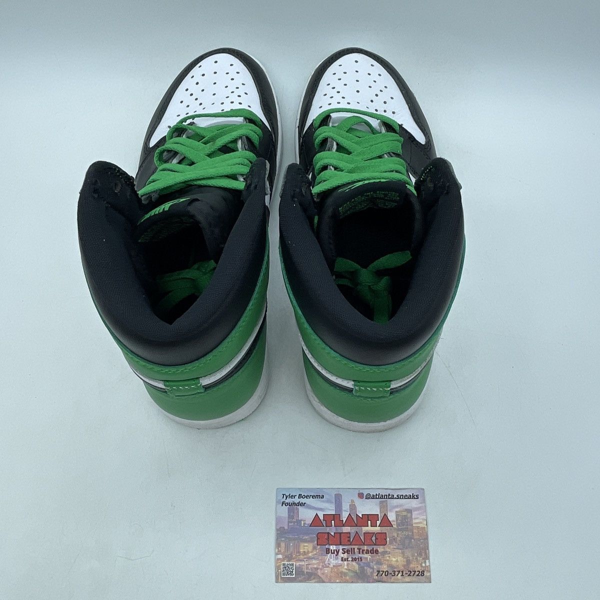 Jordan Brand Air Jordan 1 high lucky green Size US 7.5 / EU 40-41 - 6 Thumbnail