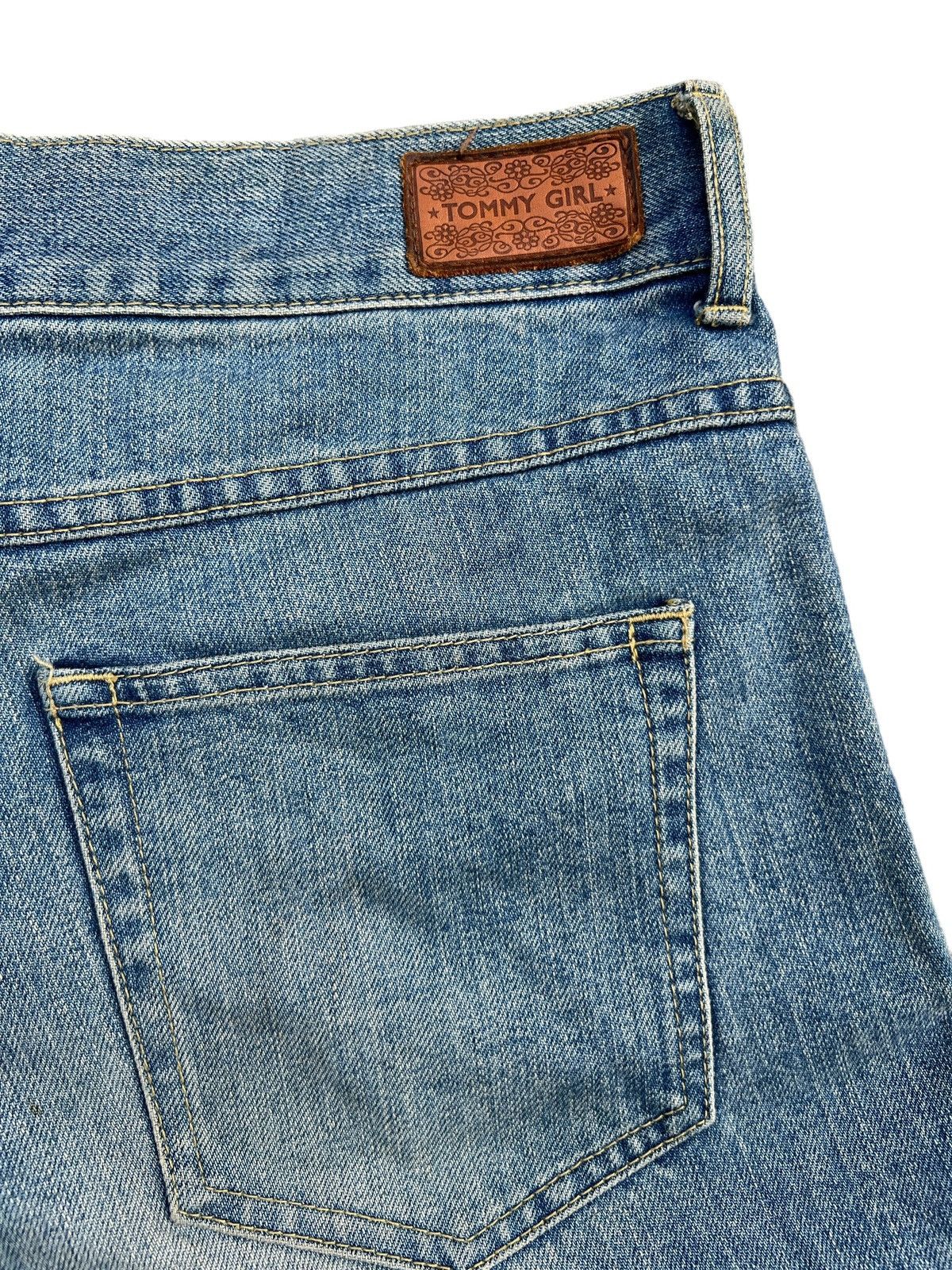 Tommy Hilfiger Y2K Tommy Hilfiger Distressed Patch Denim Jeans 34x34 Size 34" / US 12 / IT 48 - 9 Thumbnail