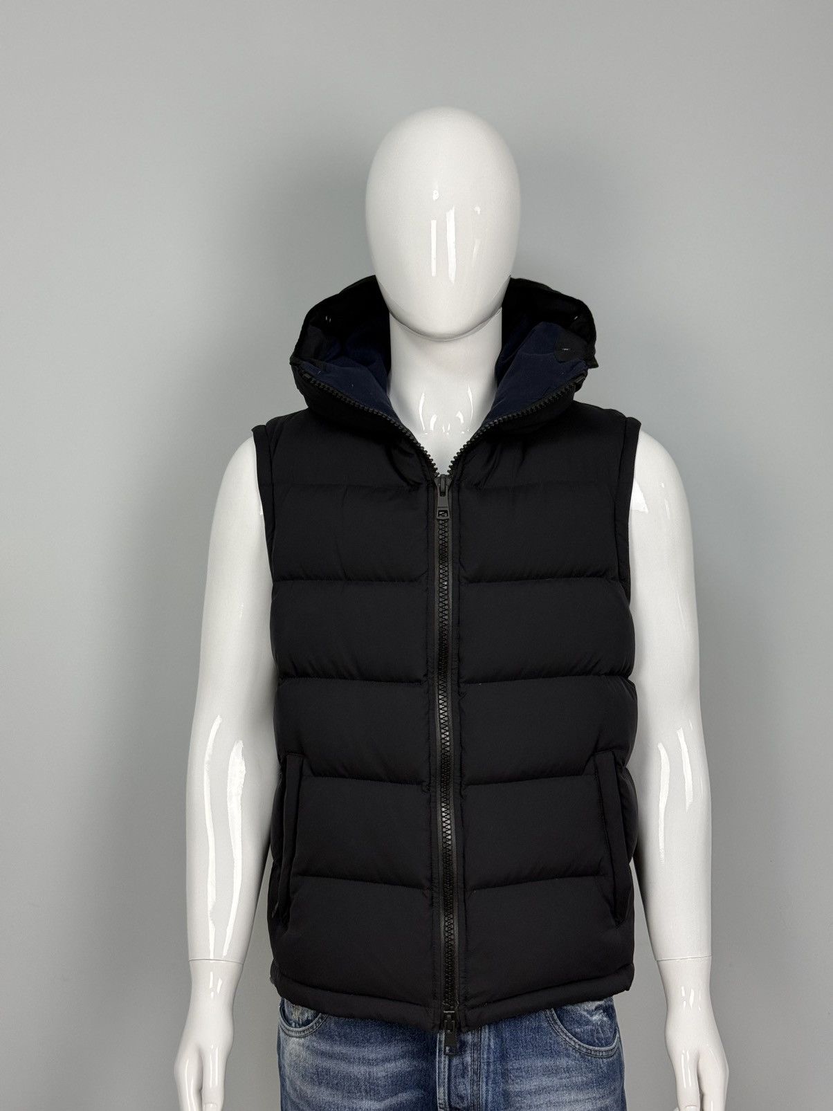 Burberry Burberry Puffer Down Vest Black Men Size US M / EU 48-50 / 2 - 2 Thumbnail