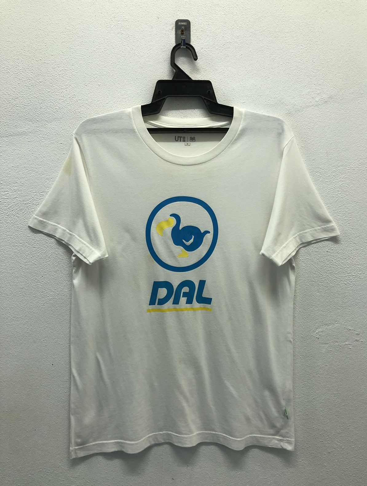 Uniqlo Uniqlo 2020 Nintendo DAL T-Shirt Size US M / EU 48-50 / 2 - 1 Thumbnail