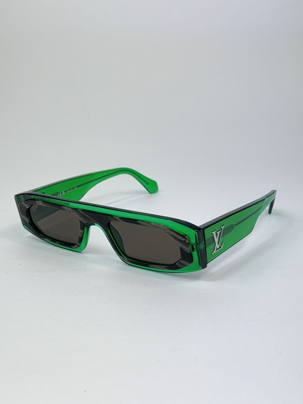 Louis Vuitton × Pharrell LV GREEN FRAME SUNGLASSES Z2451U Louis Vuitton × Pharrell LV GREEN FRAME SUNGLASSES Z2451U