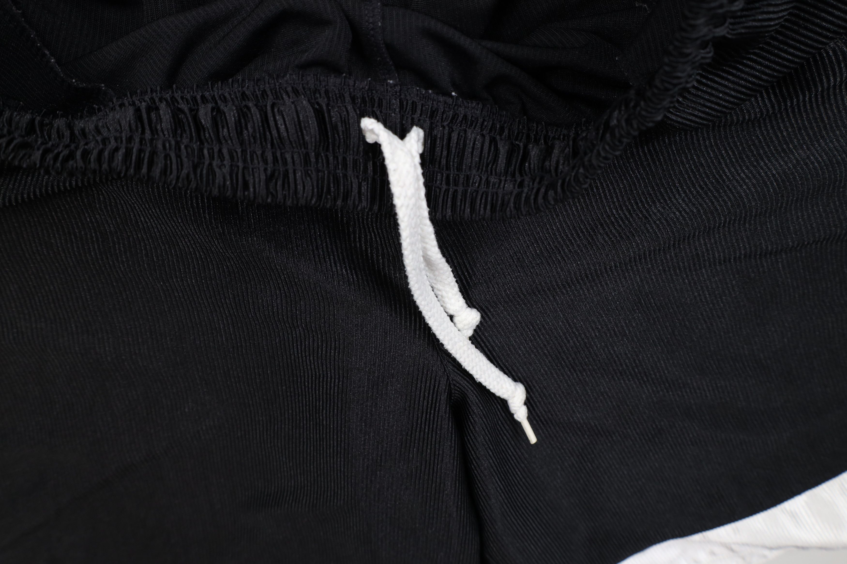 Nike Vintage 90s Nike Mini Swoosh Dazzle Basketball Shorts Black Size US 36 / EU 52 - 8 Thumbnail