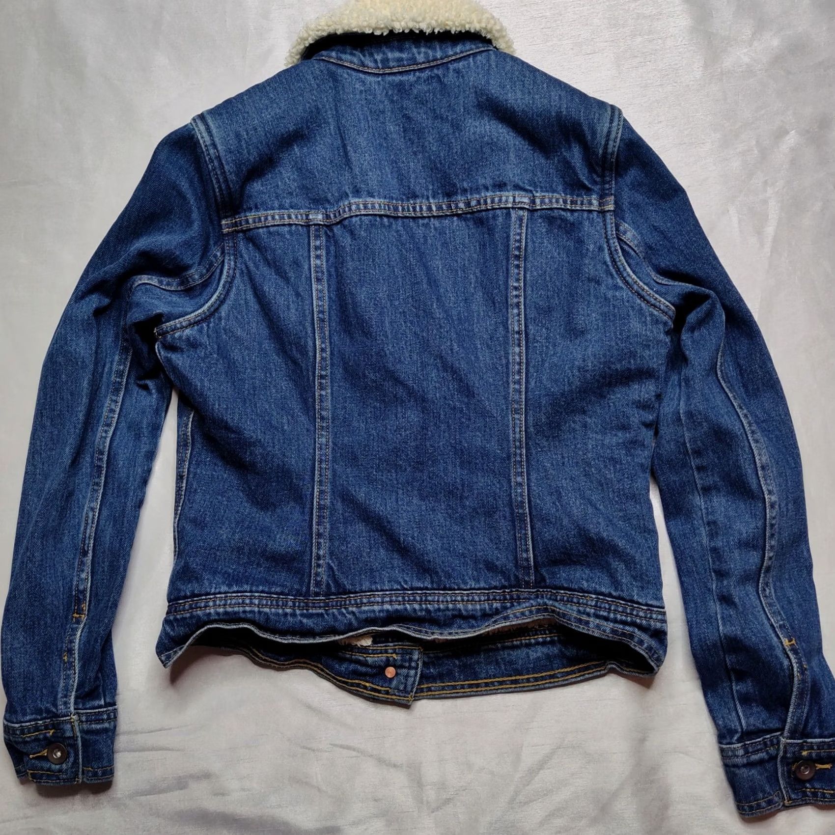Old Navy VINTAGE Old Navy Women XS Sherpa Faux Fur Lined Blue Denim Trucker Jacket Size XS / US 0-2 / IT 36-38 - 4 Thumbnail